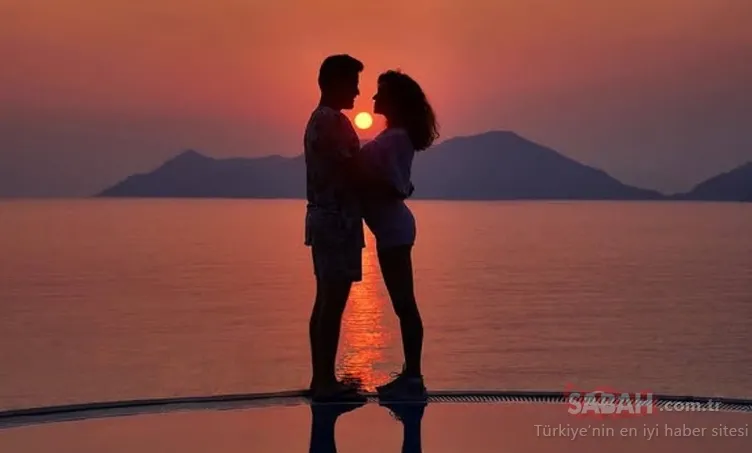 Büyük sürpriz! Alper Rende Altın Kelebek Ödül törenine damga vurdu! Sahnede evlilik teklifi etti sevgilisi Betül Çakmak gözyaşlarına boğuldu!