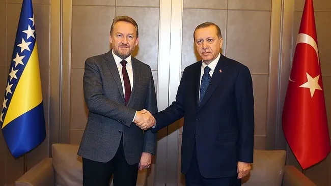 son-dakika-baskan-erdoganin-bayram-diplomasisi-suruyor-pes-pese-kritik-temaslar-1688051638565.jpg SON DAKİKA | Başkan Erdoğan'ın bayram diplomasisi sürüyor! Peş peşe kritik temaslar