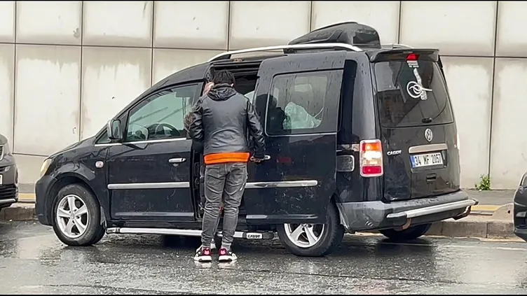 İETT otobüsünün çarptığı 11 yaşındaki Nesrin Cuma hayatını kaybetti! Geri geri gelirken...