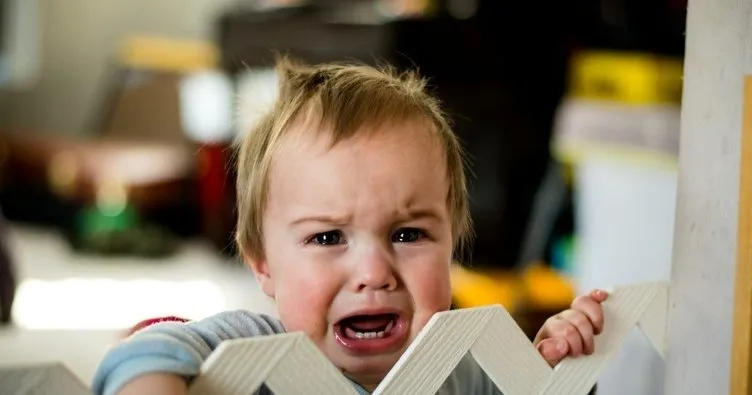 Bebeğinizin uzun süre ağlamasının nedeni kolik olabilir!