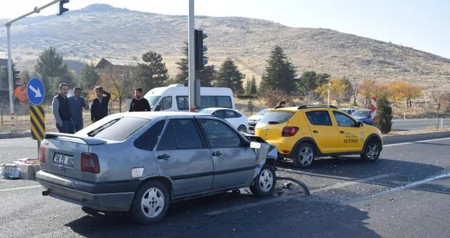 Malatya Da Trafik Kazasi 3 Yarali Son Dakika Haberler
