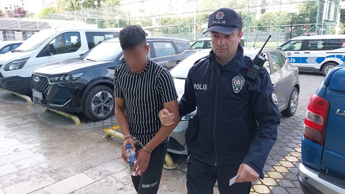 Kahvehanede oturan adamı dışarı çağırıp darp etmişlerdi: 3 kişi yakalandı! Kahvehanede oturan adamı dışarı çağırıp darp etmişlerdi: 3 kişi yakalandı!