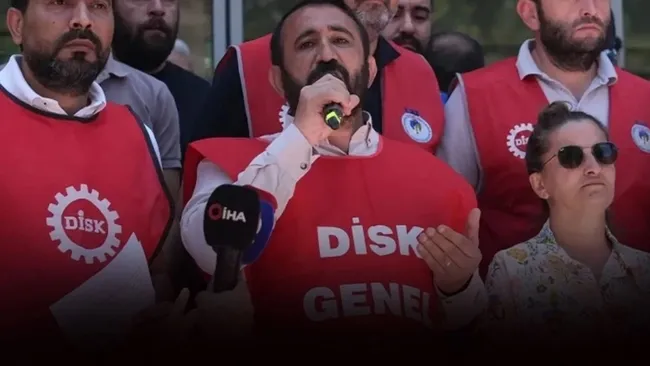 izmir-grevinde-7-gunde-uzlasma-saglandi-1749042478265.jpeg İzmir grevinde 7. günde uzlaşma sağlandı