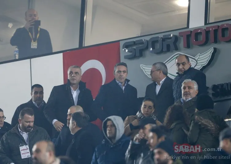 Fenerbahçe taraftarlarından Ali Koç’a büyük öfke
