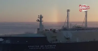 Rus gemisi tarihte ilk kez kışın Kuzey Buz Denizi’ni geçti | Video
