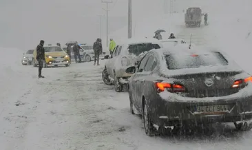 Muş’ta 261 köy yolu ulaşıma kapandı