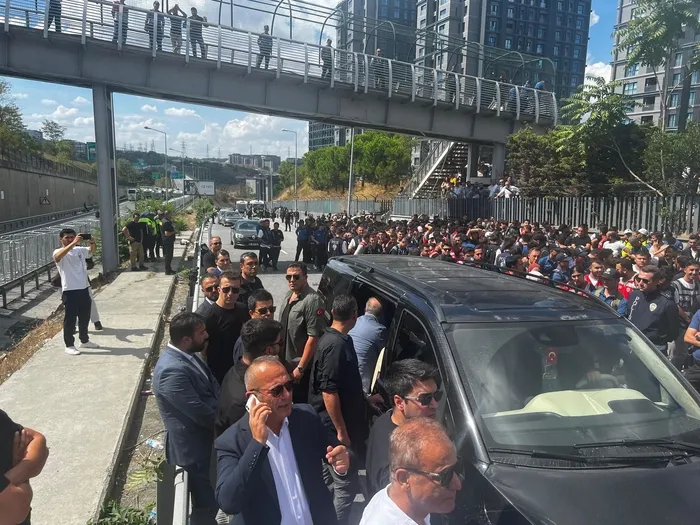 son-dakika-gursel-tekin-chp-il-baskanligina-geldi-1757327509335.jpg