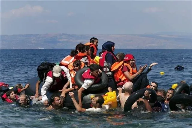 Batan bottan mültecilerin yürek burkan fotoğrafları