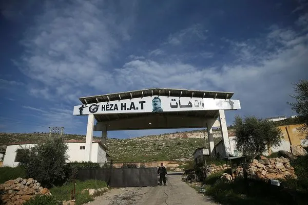 Son dakika: YPG'nin bırakıp kaçtığı o tüneller böyle görüntülendi!