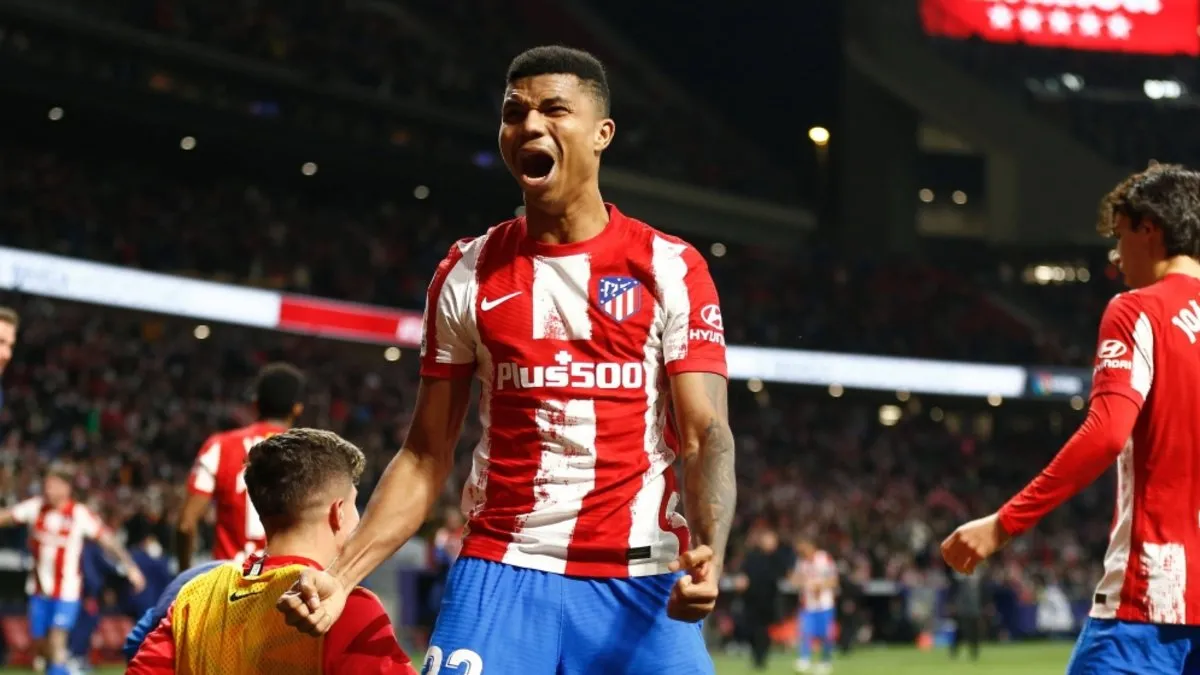 Son dakika: Fenerbahçe'ye Atletico'dan sol bek geliyor! Kanarya'dan Reinildo atağı...