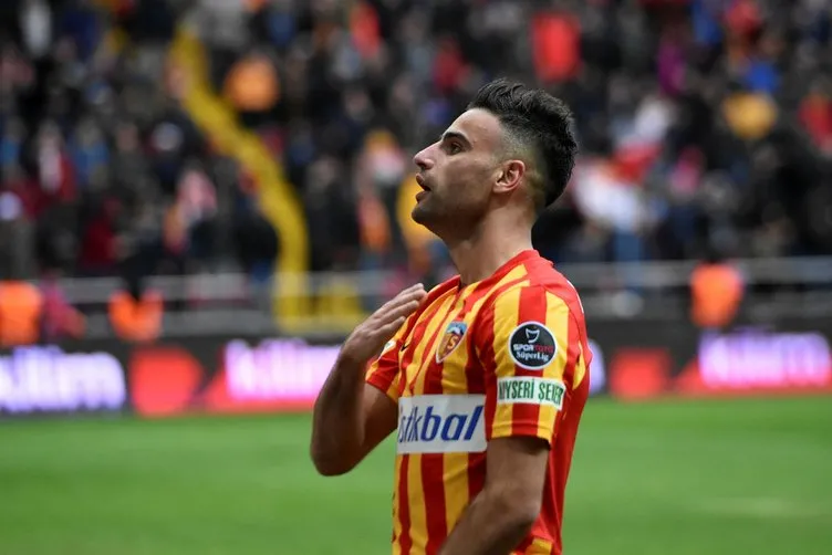 Son dakika Galatasaray transfer haberleri! Galatasaray’dan Beşiktaş’a transfer çalımı!