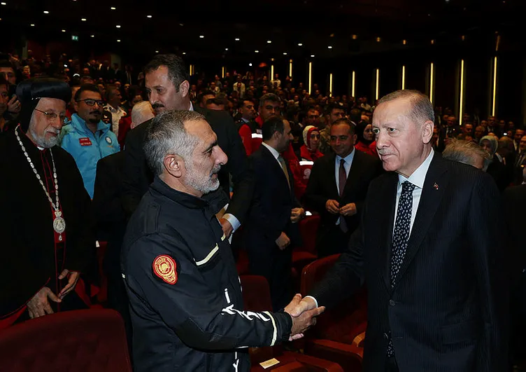 Deprem kahramanları unutulmadı: Üstün fedakarlık madalyalarında yüreklere dokunan detay