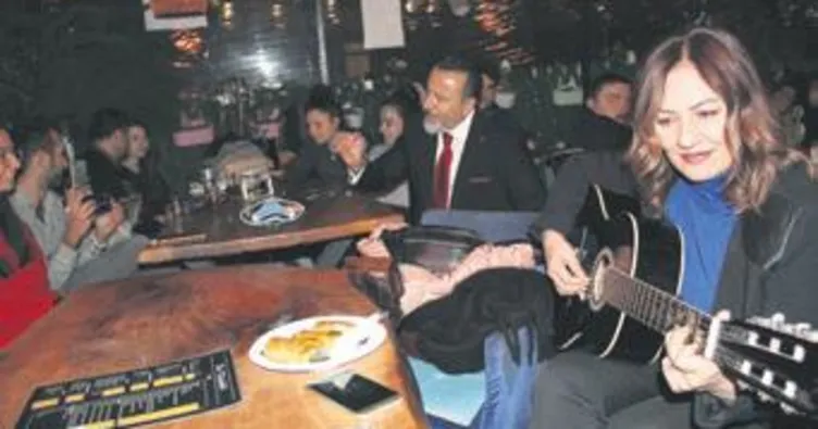 Amber Türkmen’e gençlerden tam destek