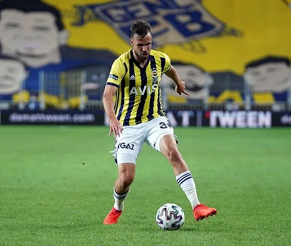Fenerbahçe Teknik Direktörü Erol Bulut için zor karar!
