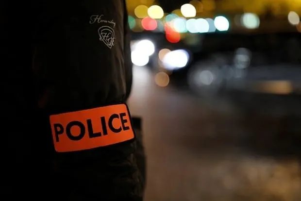 Fransa’da polisler yine izinsiz gösteri yaptı