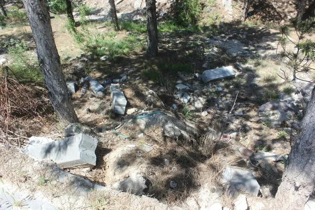 karsiyaka-mezarligi-can-cekisiyor-ankaraliya-mezarda-bile-rahat-yok-1715844566197.jpeg