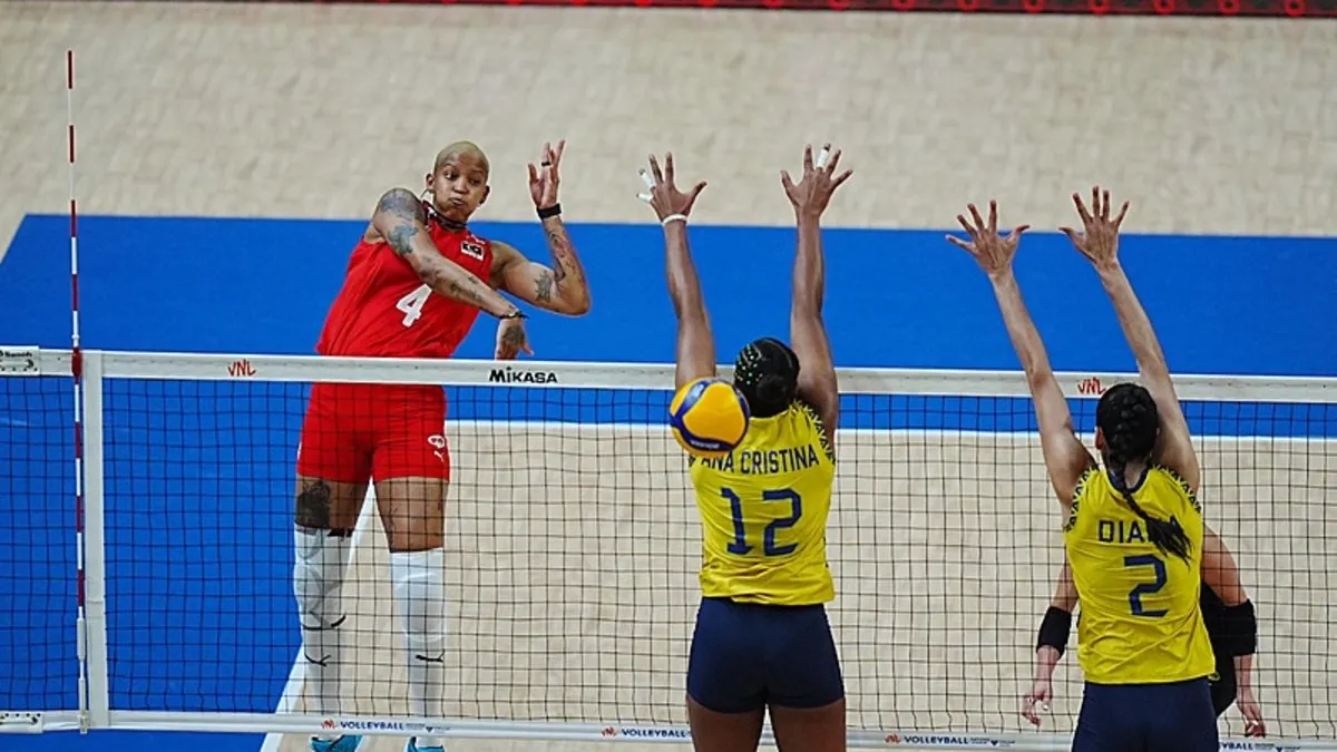 Fenerbahçe taraftarından büyük tepki! Ana Cristina paylaşımına yorum yağdı: