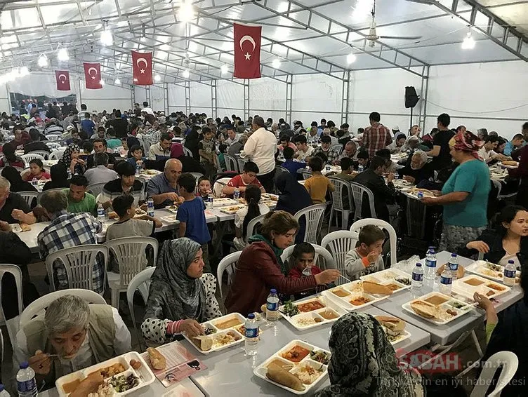 Türkiye Ramazan’ın ilk gününde iftar sofralarında buluştu