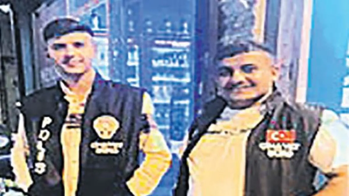 Polis yeleğiyle gözdağı verdiler