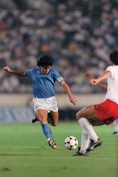 Futbol dünyasından Maradona geçti! İşte efsanenin unutulmaz kariyeri