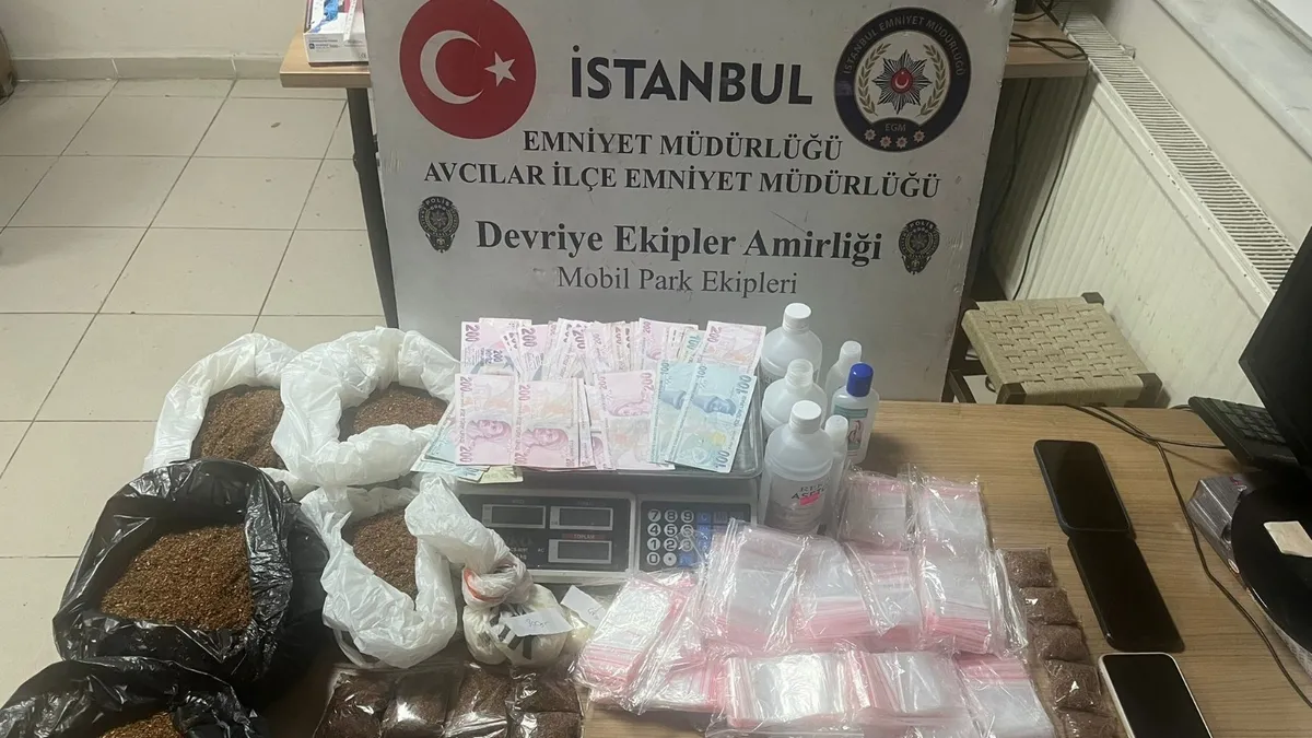 3.2 kilo uyuşturucuyla yakalandılar – Yaşam Haberleri