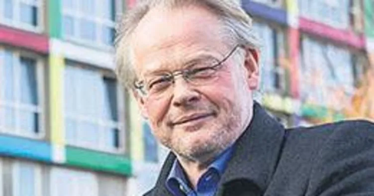 Başörtülü öğrenciyi staja kabul etmedi