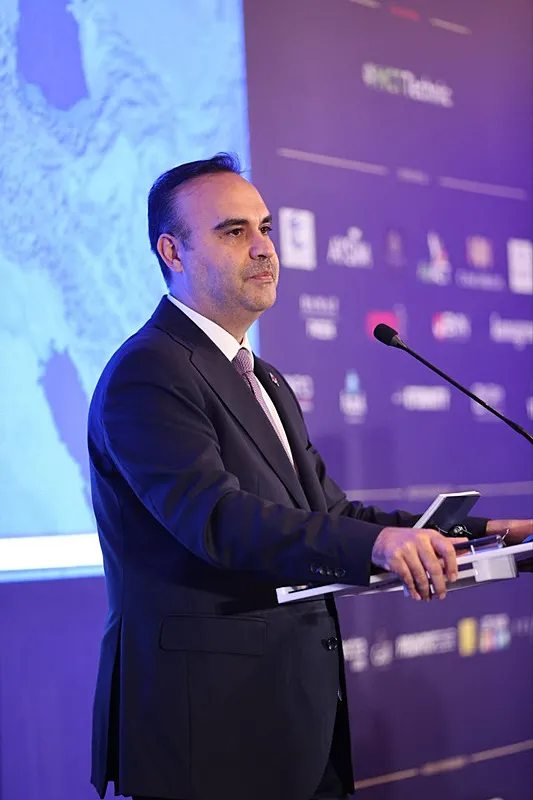bakan-kacir-kuresel-imalat-sanayi-katma-degerindeki-payimizi-iki-katina-cikardik-1791403993213.jpeg Bakan Kacır: