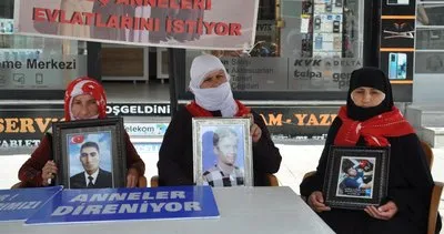 Muşlu annelerin eylemi sürüyor #mus Muşlu annelerin eylemi sürüyor #mus