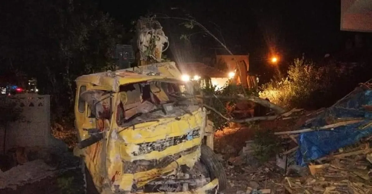 Corum Da Freni Patlayan Vinc Eve Carpti 4 Yarali Sabah Haber Ofisi