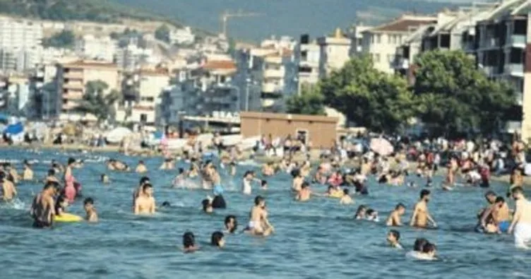 Bursa plajlarına tatilci akını oldu