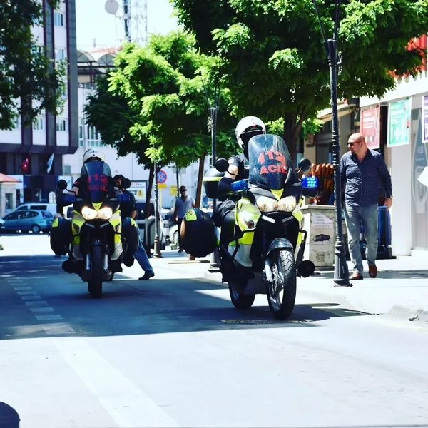 motosikletli-saglik-ekipleri-yollarda-1651073437026.jpg