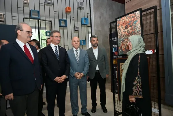 erzurum-kultur-yolu-festivalinin-acilisi-yapildi-1786796329871.jpg