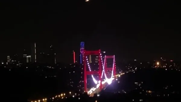 İstanbul’da mest eden ay manzarası | Video
