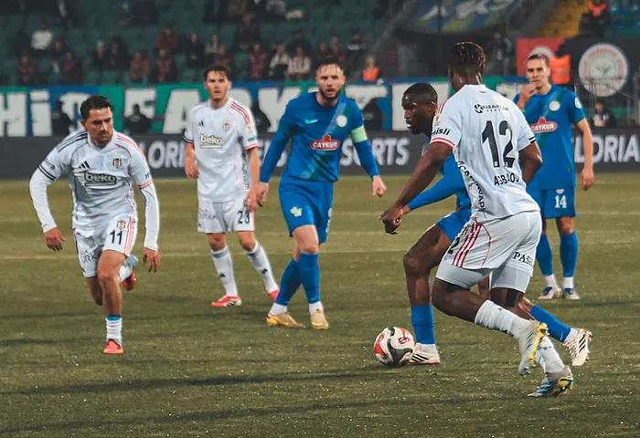 canli-super-ligde-rizespor-besiktas-maci-1778866411937.jpeg