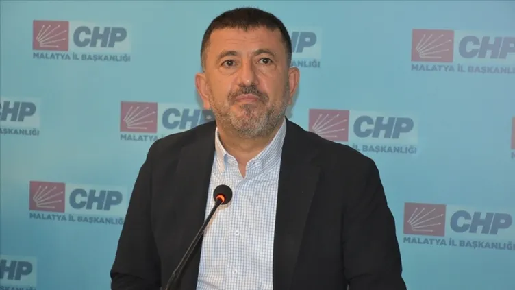 SON DAKİKA | Özgür Özel ve Veli Ağbaba’nın kara kutusu açıldı! WhatsApp mesajları deşifre oldu