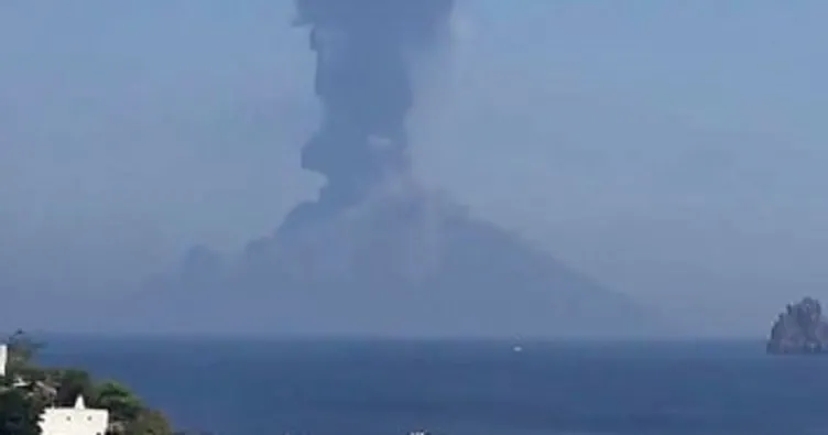 İtalya Stromboli Yanardağı’nda patlama