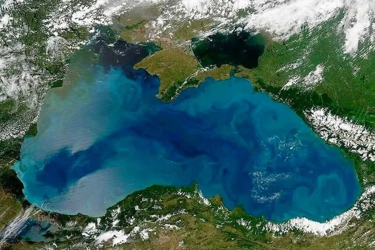 Karadeniz turkuaza büründü uzaydan bile göründü: Salda Gölü’ne benzettim!