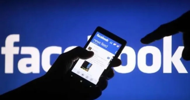 Facebook, iPhone’u çökertti