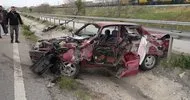 Otomobil şarampole devrildi, karı-koca yaralandı