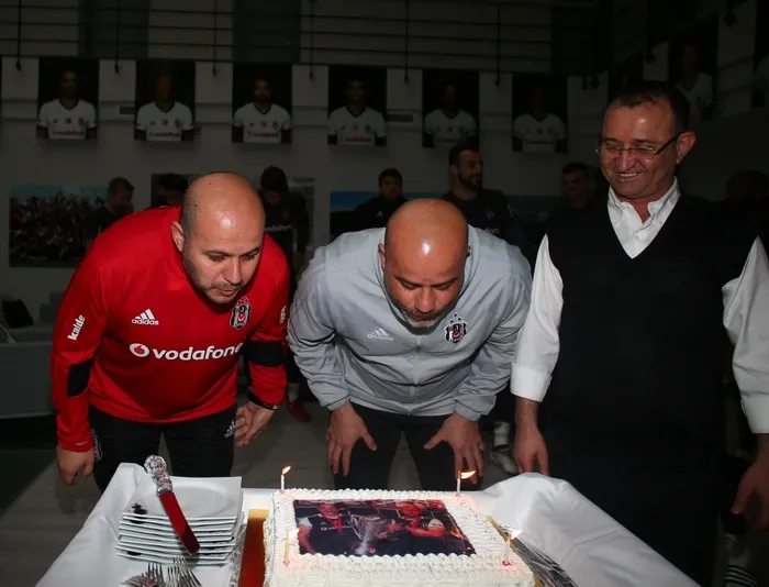 sergen-yalcinin-ekibi-belli-oldu-iste-o-isimler-1757516411318.jpg