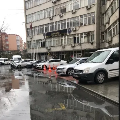istanbul-emniyetinin-tarihe-taniklik-eden-emektar-binasi-yikildi-1714378382126.jpeg