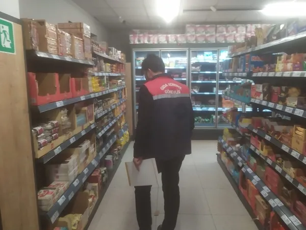 sanliurfada-gida-denetimi-4-isletmeye-184-bin-tl-ceza-1778056991968.jpg