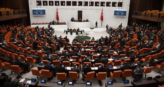 Siyasilerden EYT paylaşımları