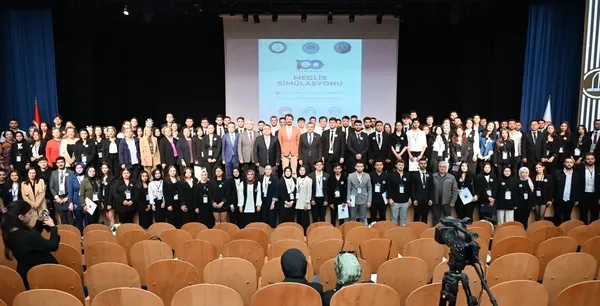 zbeude-ilk-kez-meclis-simulasyonu-etkinligi-duzenlendi-1716220142165.jpg