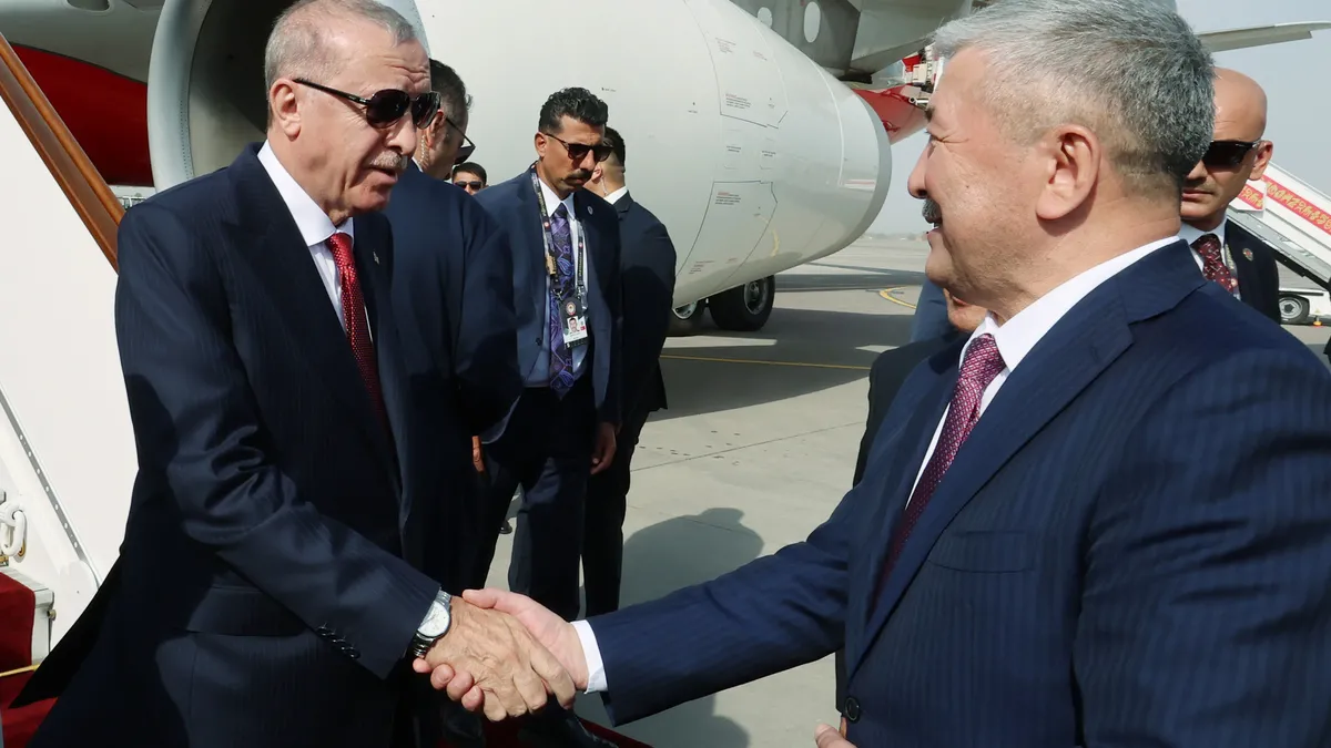 Başkan Erdoğan, Şanghay Zirvesi için Kırgızistan'da haber görseli