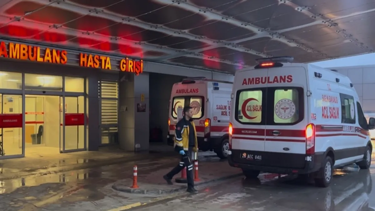 Eskişehir’de korku dolu anlar! Yemekten çıkan gaz anne ve iki oğlunu zehirledi Eskişehir’de korku dolu anlar! Yemekten çıkan gaz anne ve iki oğlunu zehirledi