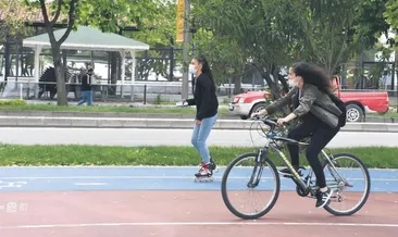 Haydi asılın pedallara