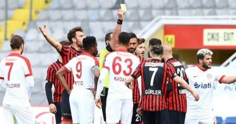 Gençlerbirliği-Antalyaspor maçında skandalın eşiğinden dönüldü