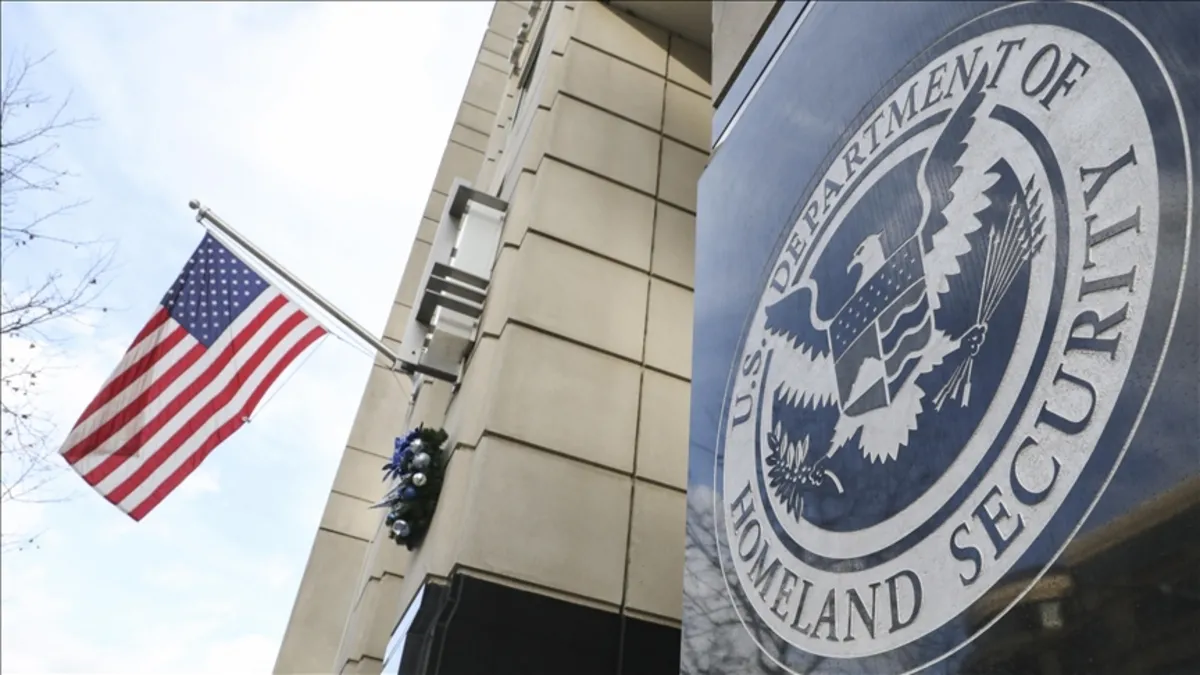 ABD yabancı öğrencilerin vize görüşmelerini durdurdu! Sosyal medya hesapları incelenecek ABD yabancı öğrencilerin vize görüşmelerini durdurdu! Sosyal medya hesapları incelenecek