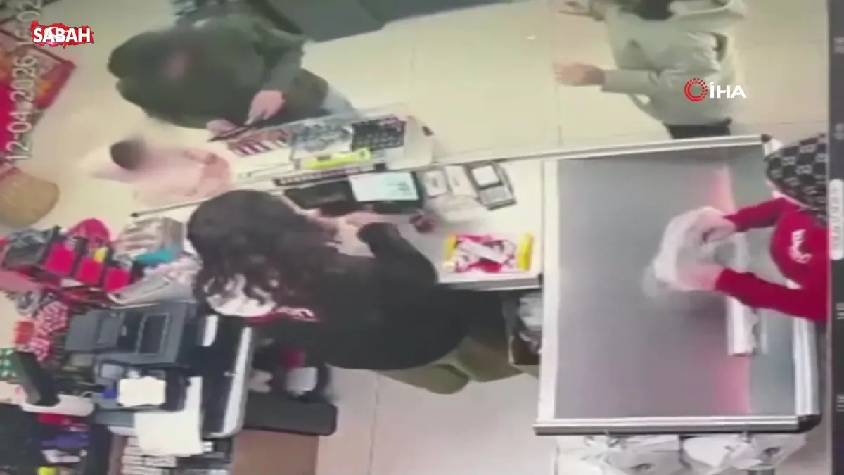 Özel gereksinimli çocuğunu darp etmişti! Baba gözaltına alındı videosunu izle Özel gereksinimli çocuğunu darp etmişti! Baba gözaltına alındı videosunu izle